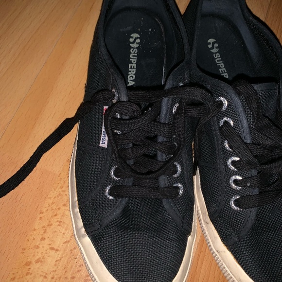 Superga lightly worn sneakers - Picture 2 of 2